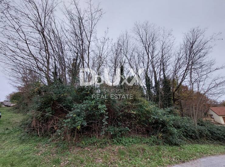 Pićan, građevinsko zemljište 1.364 m², mirna lokacija — fotografija 3