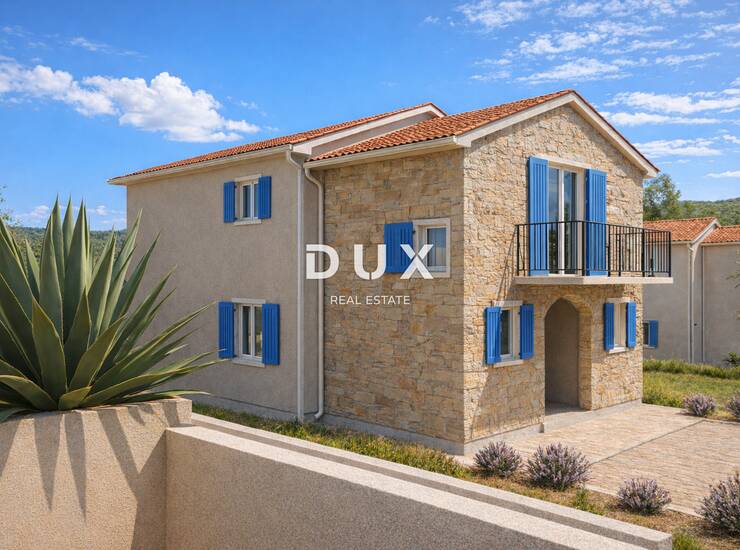 Pićan, zemljište, 530 m², dozvola, projekt kuće i bazen