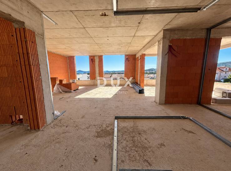 Vodice, komforan trosobni stan s pogledom na more, 99,00 m² — fotografija 3
