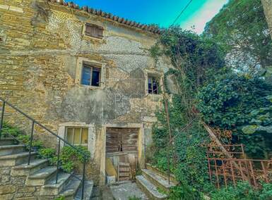 Kuća Momjan, Buje 180m² - 105.000 € | SveHrNekretnine