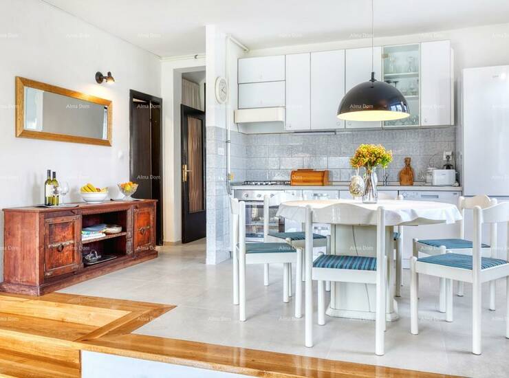 Prodajemo kuću sa tri apartmana na odličnoj lokaciji. 
Apartman u prizeml... — fotografija 5