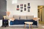 Grad Krk, dvosoban stan, 60 m2, prvi red do mora, parking