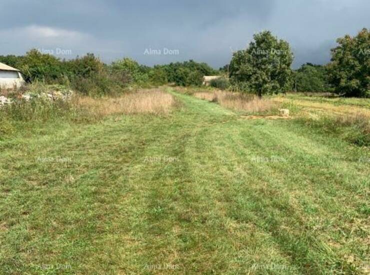 Prodaje se građevinska parcela, 520 m2, Svetvinčenat.
Parcela sa udjelom ...