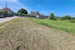 Prodaje se građevinsko zemljište površine 600 m² smješteno u mirnom i ... — fotografija 3