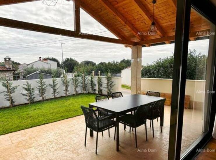 Na prodaju je nova, moderno uređena prizemna kuća površine 60 m², s nat... — fotografija 6