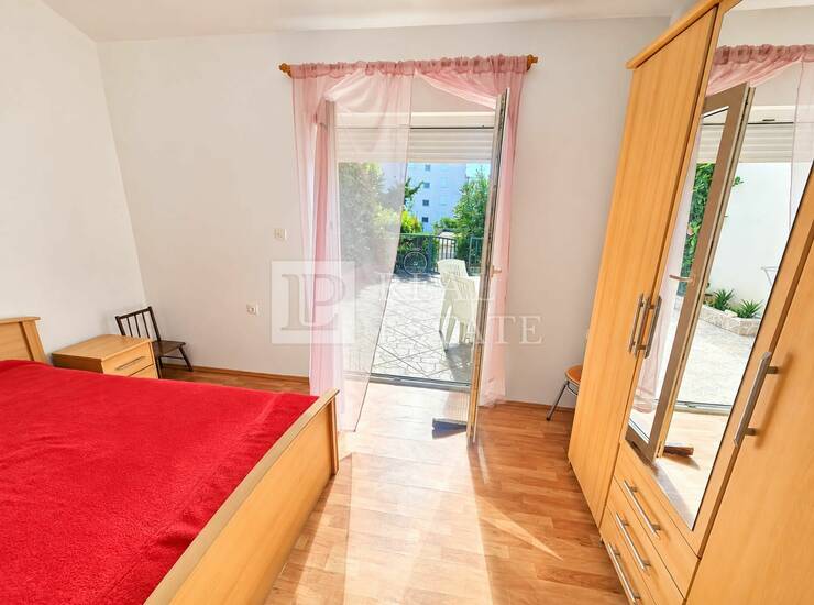 CRIKVENICA - dvosoban stan s prostranom terasom — fotografija 3