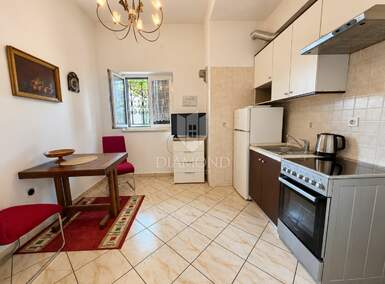 Dvosoban stan Kantrida, Rijeka 30m² - 350 € | SveHrNekretnine