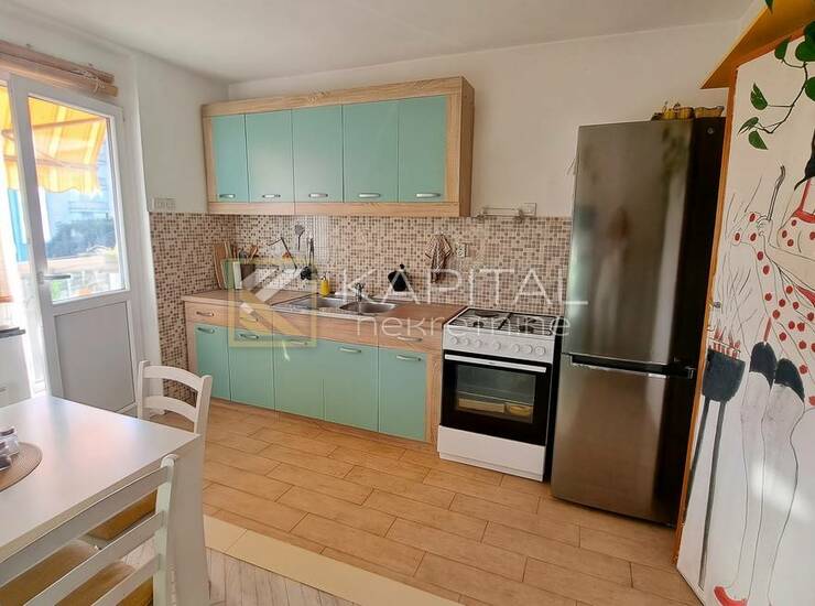 Podmurvice, 2 skl, balkon, pogled na more, parking — fotografija 3