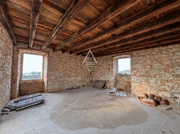Istra, Pula : Povijesno kameno imanje blizu Medulina — fotografija 5