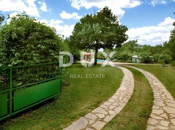 Istra, Žminj, prizemna kuća, 84 m2, bazen i dvorište — fotografija 3