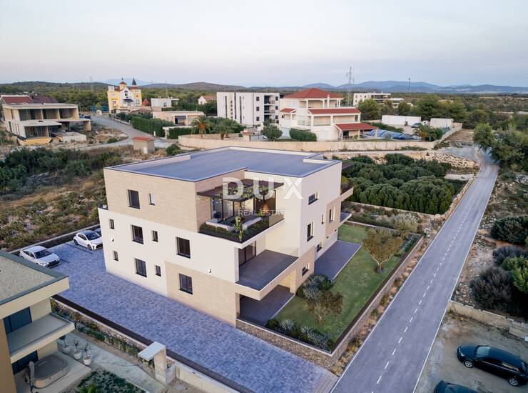 Vodice, dvosobni stan s terasom, 84,85 m² — fotografija 2