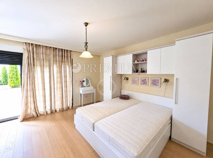 Malinska, apartman u prizemlju s bazenom, 200 m od mora!  — fotografija 4