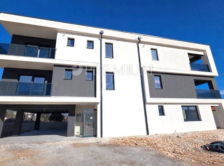 Vrbnik, penthouse s jacuzzijem i pogledom na more! — fotografija 6