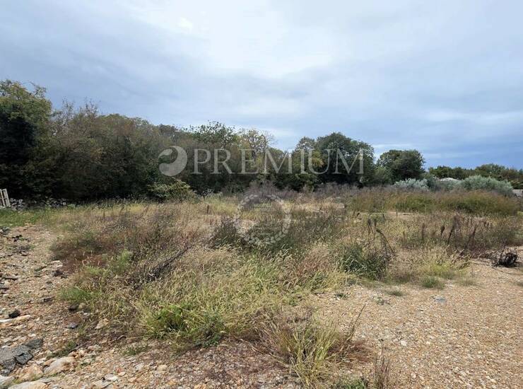 Malinska – građevinsko zemljište 727 m², pravilnog oblika! — fotografija 6