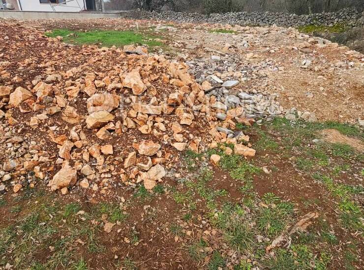 Malinska, prodaja građevinskog zemljišta s infrastrukturom! — fotografija 4