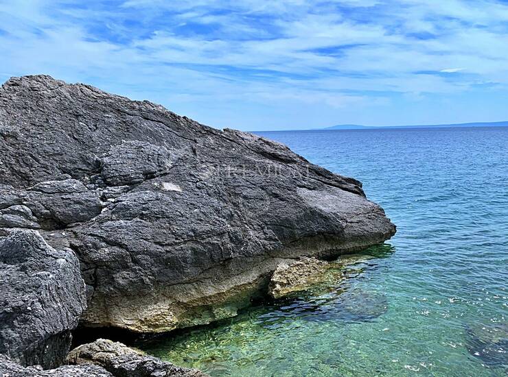 Stara Baška, građevinsko zemljište uz more! — fotografija 6