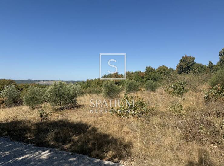 LABIN, GRAĐEVINSKO POLJOPRIVREDNO ZEMLJIŠTE 4412 m2 — fotografija 6