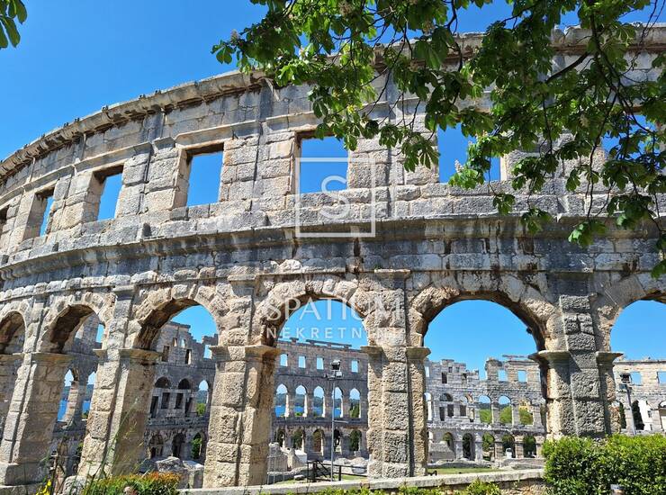 PULA, DVOSOBAN STAN A1 U PRIZEMLJU 89.30 m2 — fotografija 5