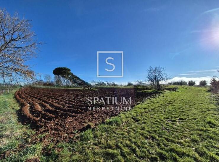 KAŠTELIR, GRAĐEVINSKO ZEMLJIŠTE 1180 M2 — fotografija 3