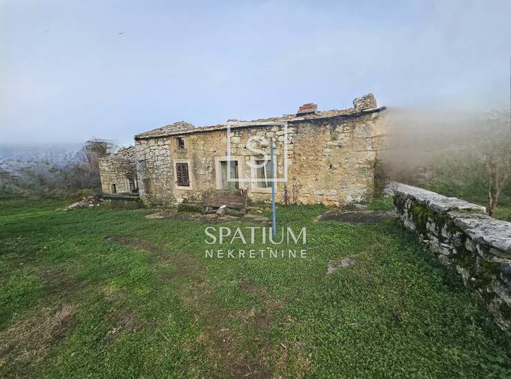 LABIN, KAMENA KUĆA ZA ADAPTACIJU  — fotografija 6