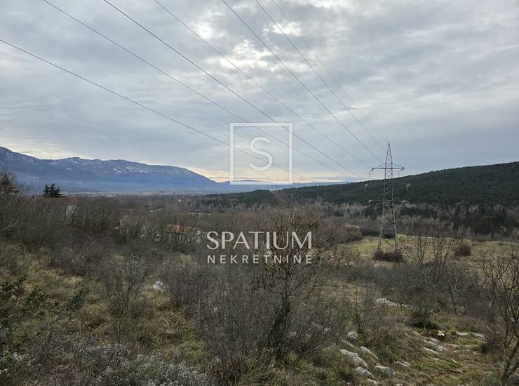 KRŠAN, OKOLICA, GRAĐEVINSKO ZEMLJIŠTE NA UZVISINI — fotografija 6