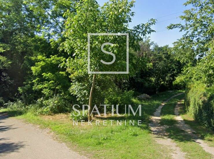 BARBAN, GRAĐEVINSKO ZEMLJIŠTE U MALOM SELU — fotografija 4