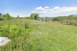 MOTOVUN, GRAĐEVINSKO ZEMLJIŠTE 820 M² S POGLEDOM NA MOTOVUN — fotografija 6