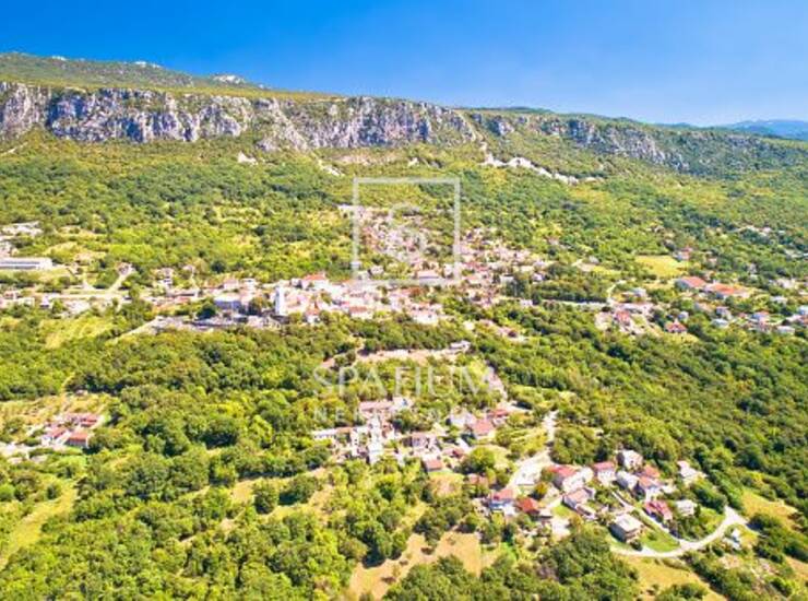 BRIBIR, GRAĐEVINSKO ZEMLJIŠTE BLIZU CENTRA — fotografija 3