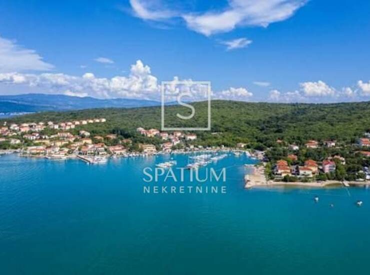 KLIMNO, OTOK KRK, STAN S TERASOM — fotografija 3