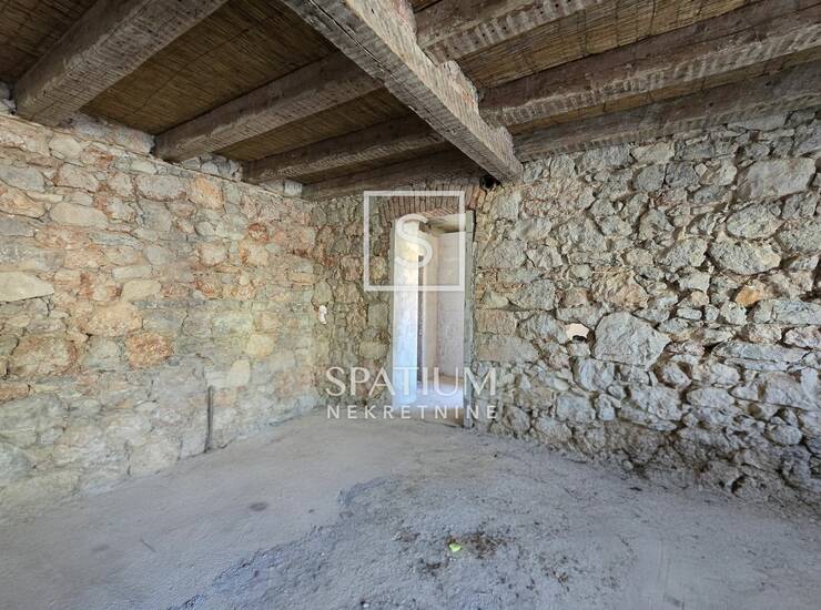 HRELJIN, KUĆA S OKUĆNICOM NA ODLIČNOJ LOKACIJI — fotografija 6
