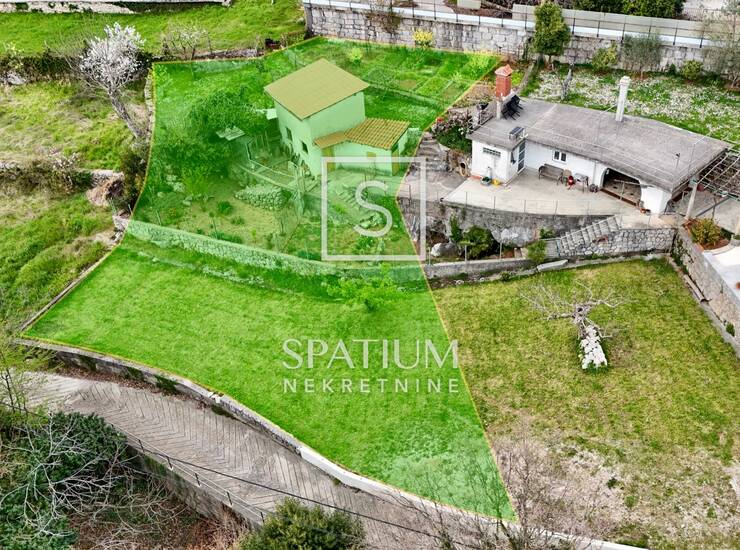 POBRI, ZEMLJIŠTE U MIRNOM OKRUŽENJU — fotografija 6