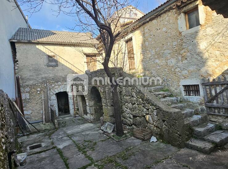 Tribalj, 110m2, dvojna primorska kamena kuća — fotografija 6