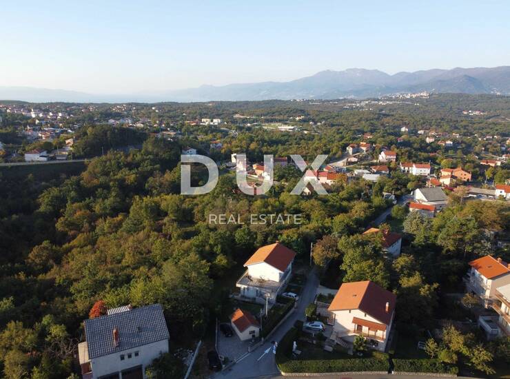 Viškovo, građevinsko zemljište 810m2, blizu centra, za stambenu zgradu ili o — fotografija 4