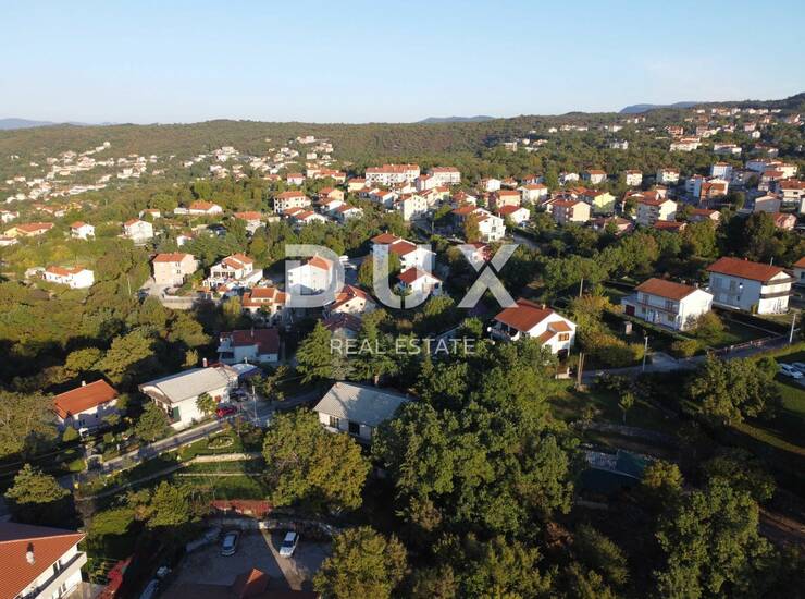 Viškovo, građevinsko zemljište 810m2, blizu centra, za stambenu zgradu ili o — fotografija 6