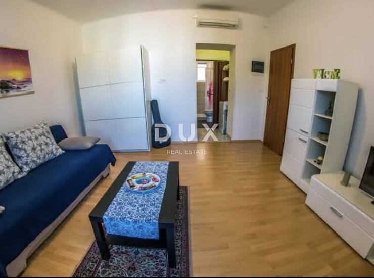 Istra, Pula, Kuća u nizu 103m2