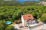 Crikvenica - zaleđe, kuća sa tri stana na rubu zelenog pojasa — fotografija 5