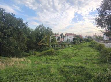 Zemljiste Marčelji, Viškovo 1.000m² - 75.000 € | SveHrNekretnine