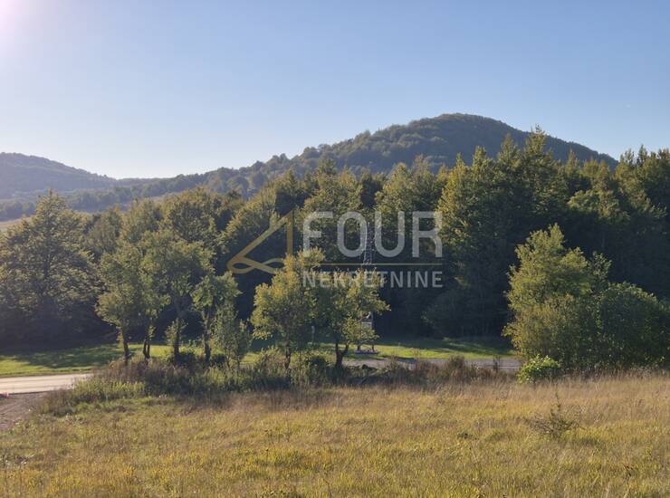 Gorski kotar, Stari Laz, građevinsko zemljište 695m2 — fotografija 2