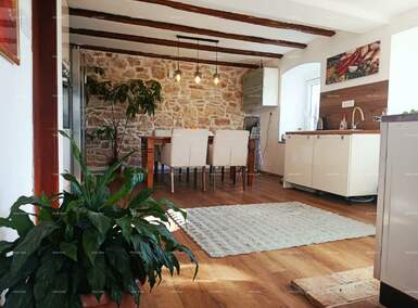 Kuća, Svetvinčenat 300m² - 448.000 € | SveHrNekretnine