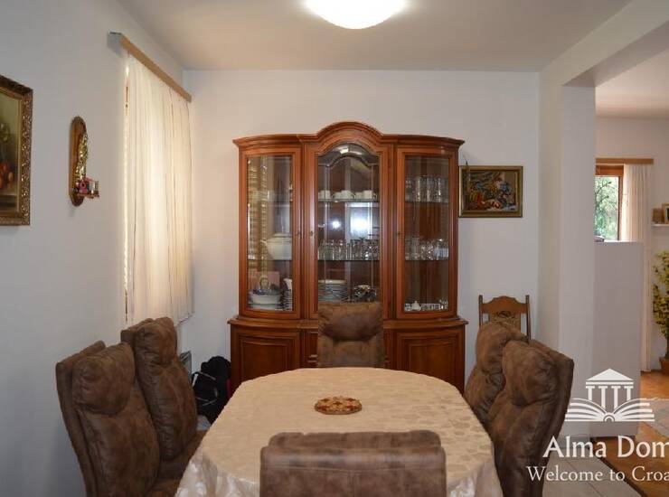 Prodajemo kuću sa pet apartmana u Medulinu. 
Kuća se sastoji od suterena,... — fotografija 9