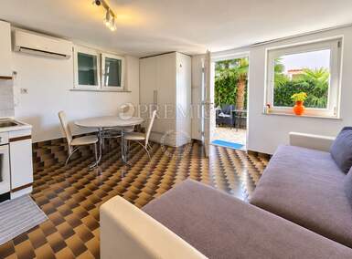 Dvosoban stan Njivice, Omišalj 45m² - 500 € | SveHrNekretnine