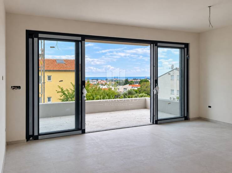 Novogradnja, 98 m2 sa pogledom na more!
