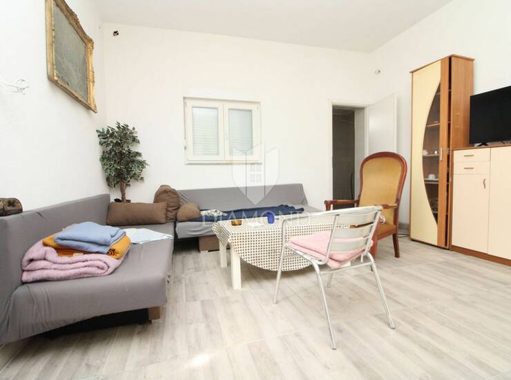 Labin, okolica, kuća za adaptaciju u blizini mora — fotografija 2
