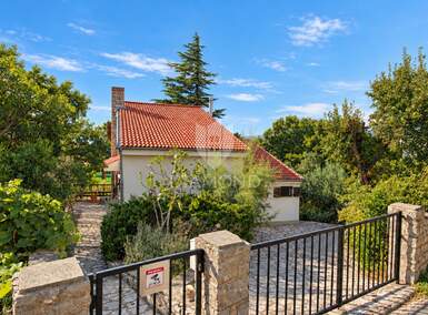 Kuća Klenovica, Novi Vinodolski 98m² - 360.000 € | SveHrNekretnine