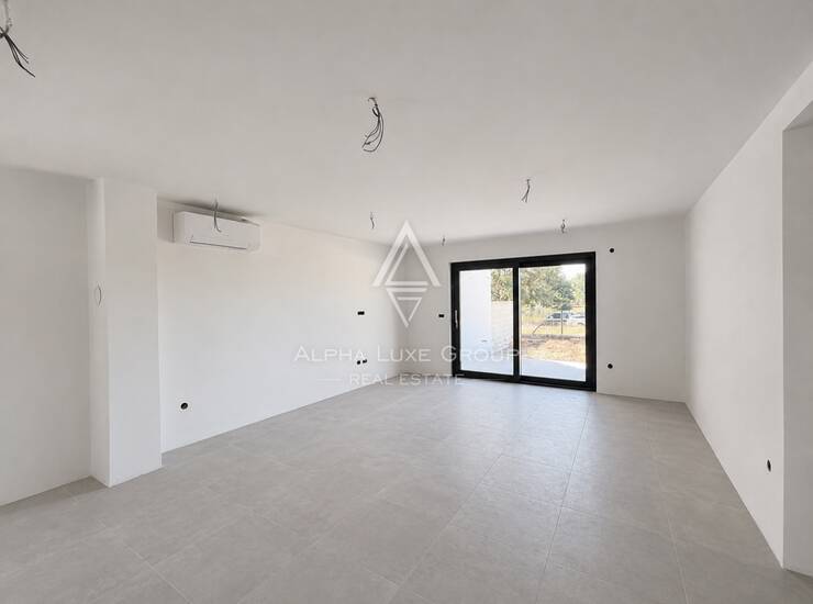 Istra, Novigrad : Apartman s 2 spavaće sobe i vrtom — fotografija 6