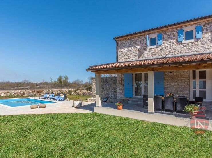 Istra, Lovreč: Autentična kamena vila s prostranim posjedom — fotografija 3