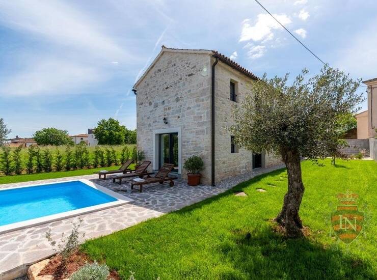 Poreč, Nova obiteljska kuća s privatnim bazenom — fotografija 6