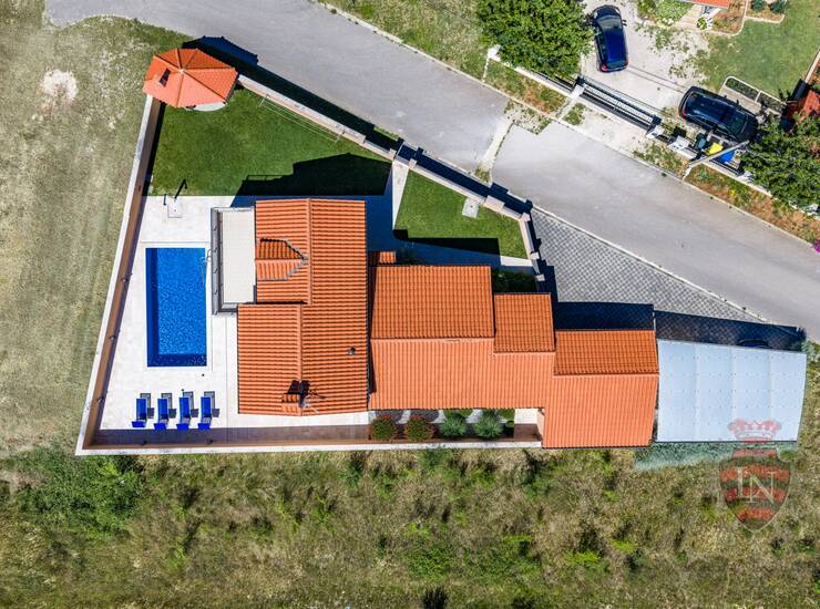 Istra, Juršići – Odlična namještena kuća s vrtom i pogledom | Ekskluzivn — fotografija 4