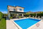 Istra, Poreč : Vila s 3 spavaće sobe i bazenom — fotografija 3