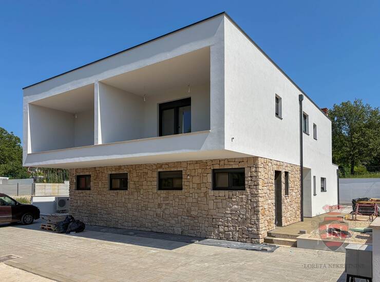 Istria, Savudrija: duplex kuća s 3 spavaće sobe 2 km do mora